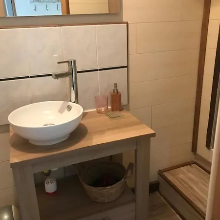 La Grange Aux Fleurs Guest house *