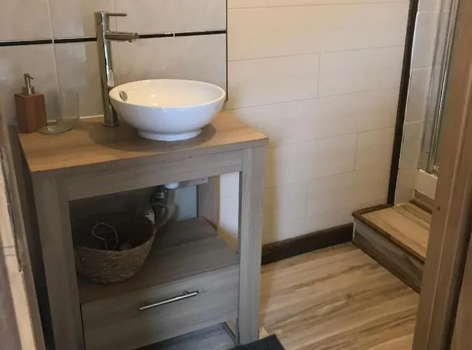 Guest house La Grange Aux Fleurs Rigny-la-Nonneuse