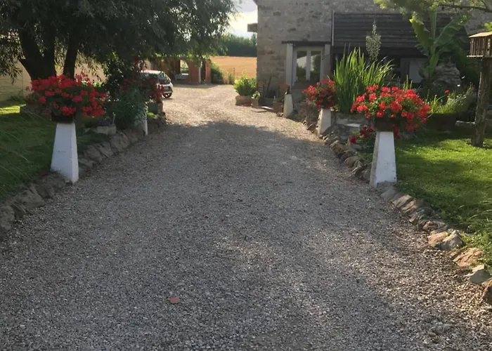 La Grange Aux Fleurs Guest house